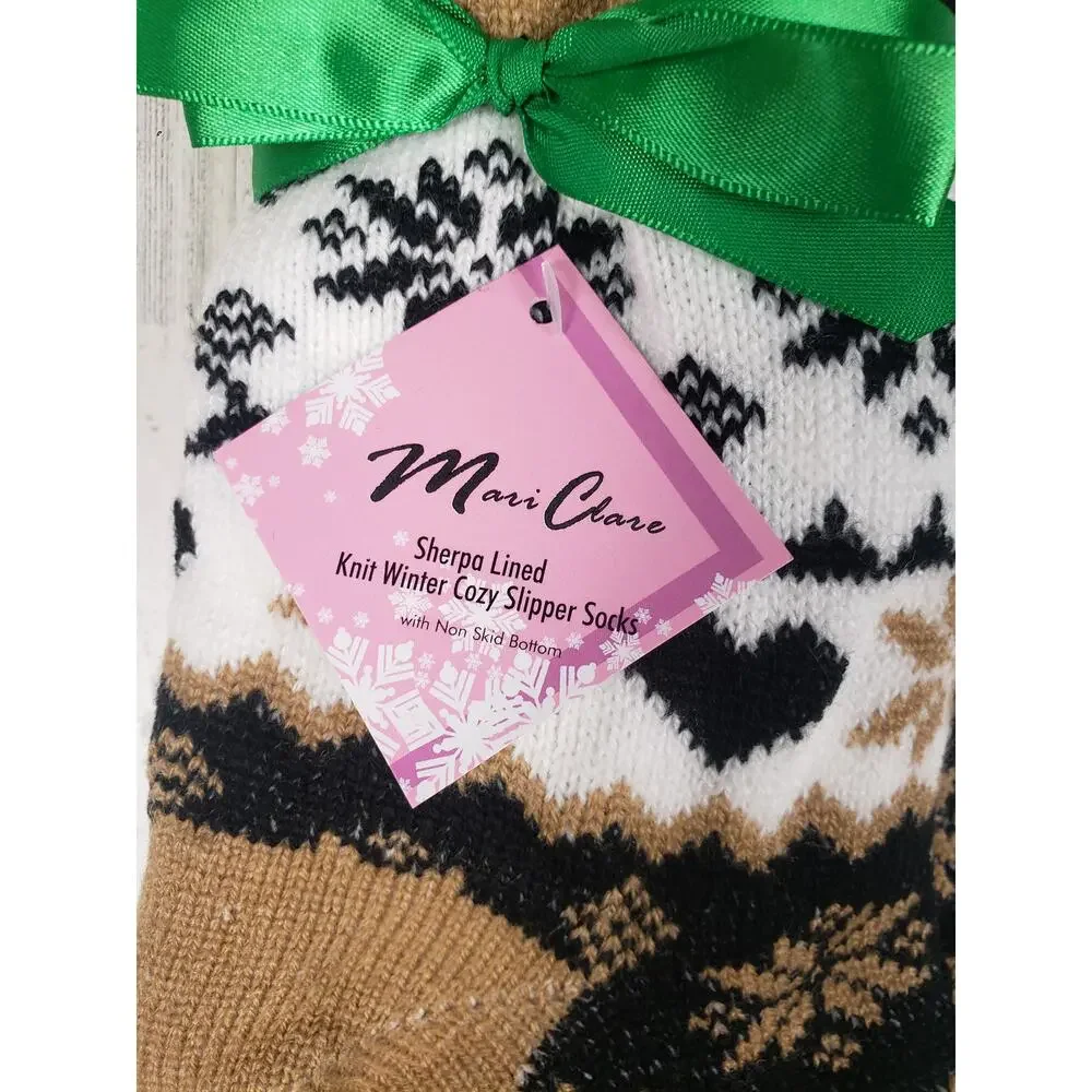 NWT Sherpa Lined Knit Winter Snowflake Holiday Design No-Slip Slipper Socks
